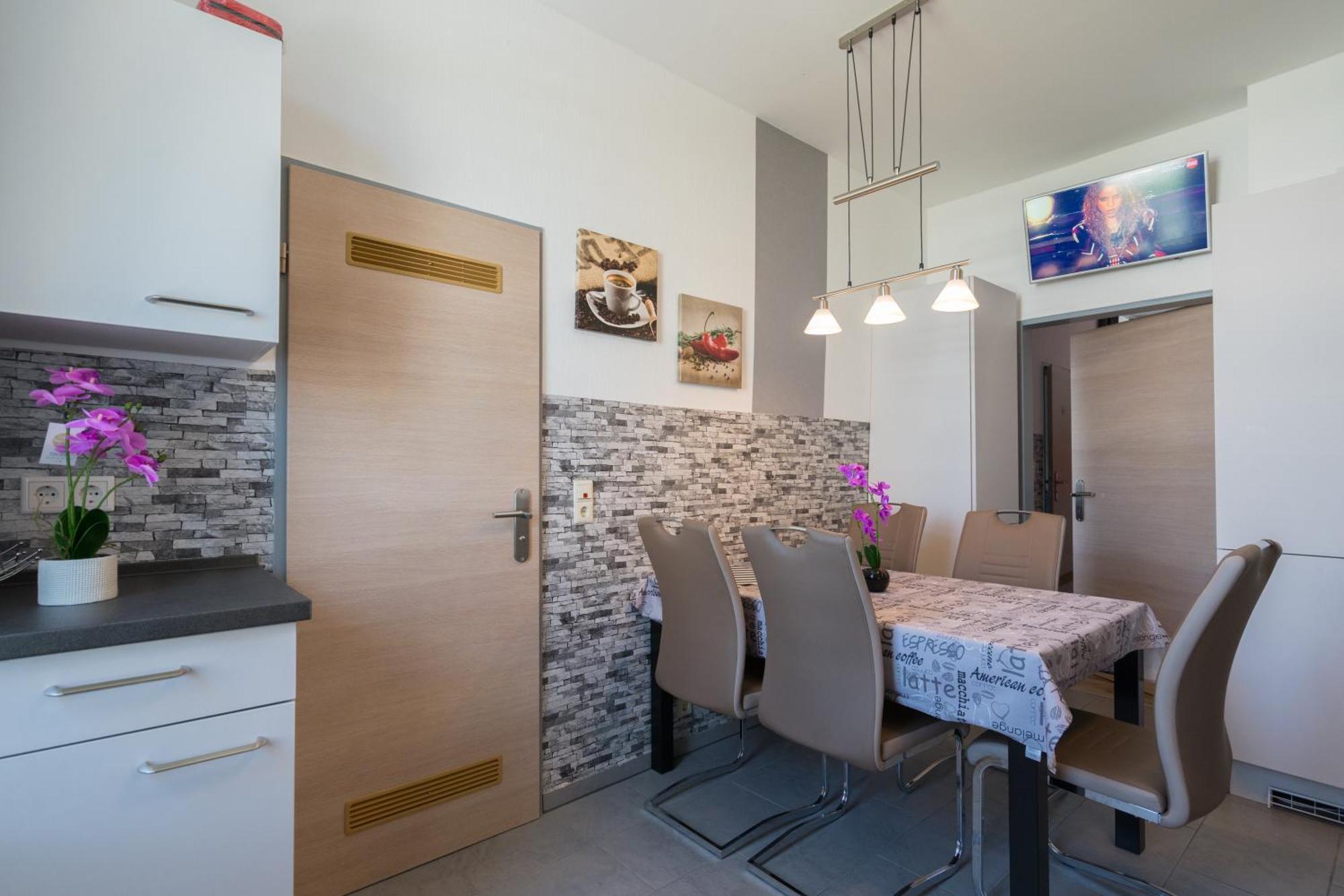 Familienfreundliche Fuer 6 Personen Appartement